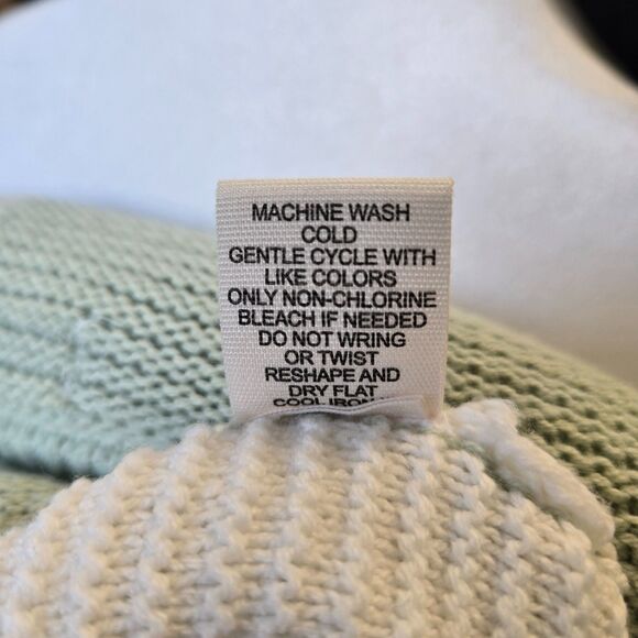 Moon & Madison Green White Knit Cropped Sweater XS - Picture 11 of 12